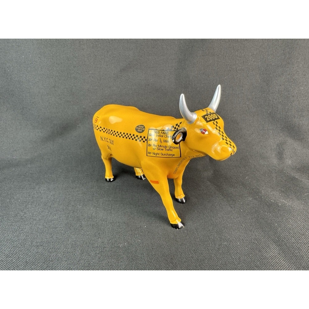 Vintage 2000 Cow Parade NYC New York City Taxi Cow Collectable Figurine